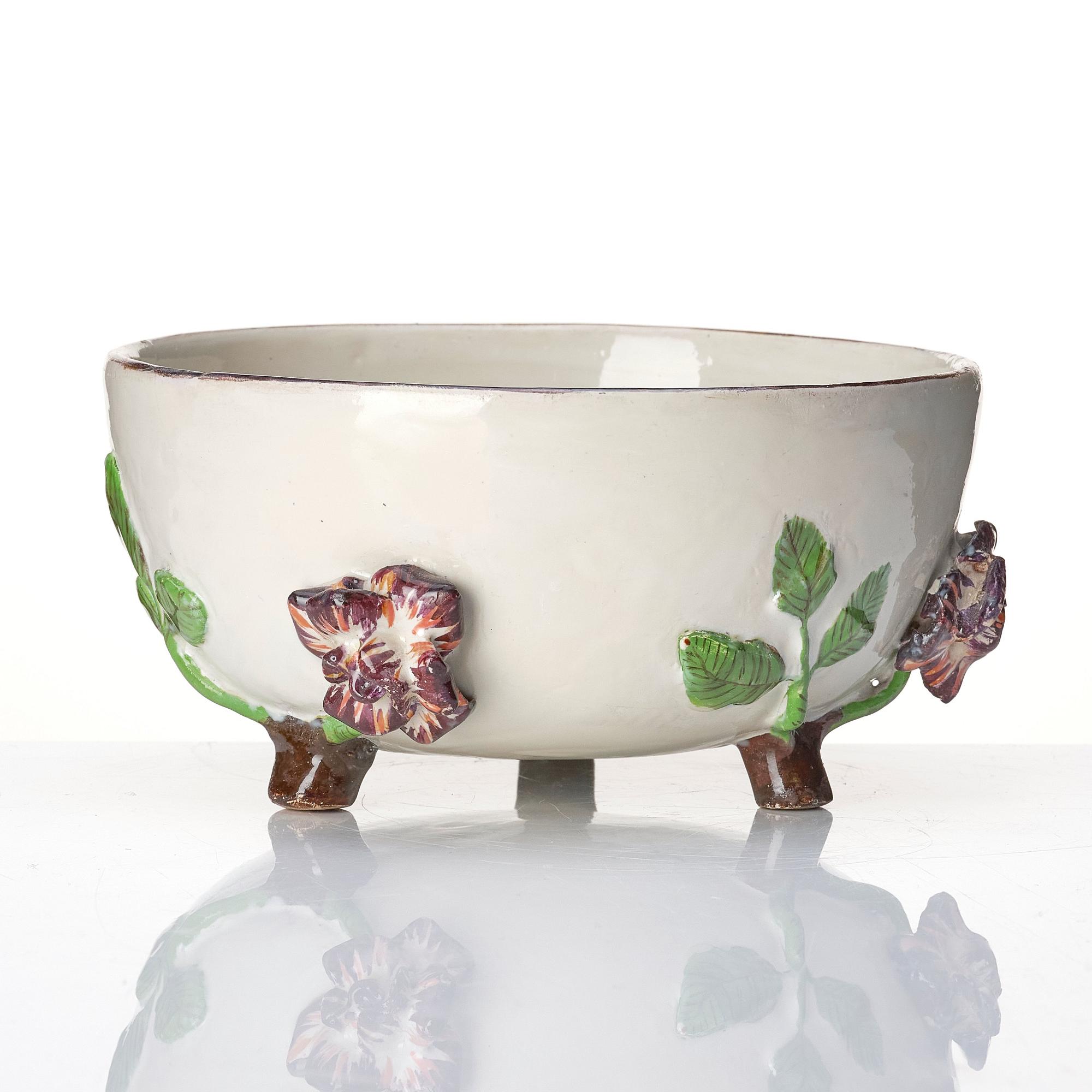 A Swedish Marieberg faience bowl, period of Ehrenreich (1758-66).
