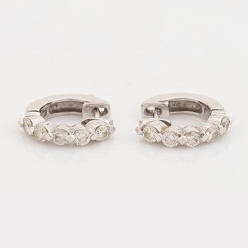 Brilliant cut diamond earrings.