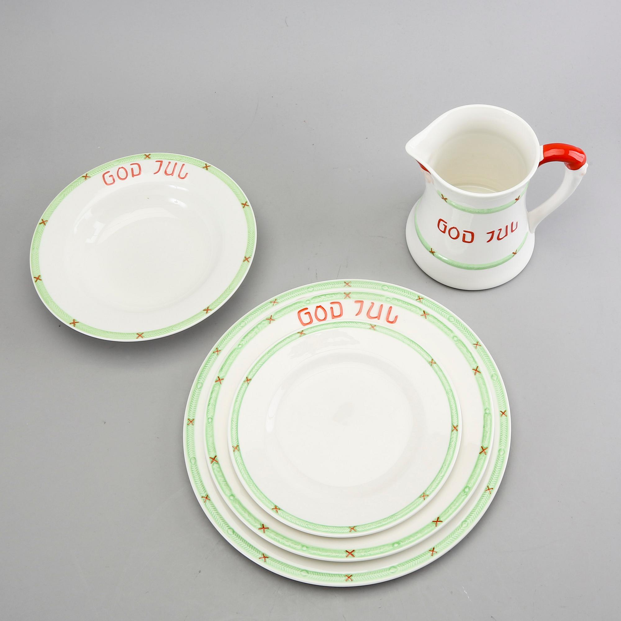 Tableware 24 dlr "Merry Christmas" Rörstrand second half of the 20th century porcelain.