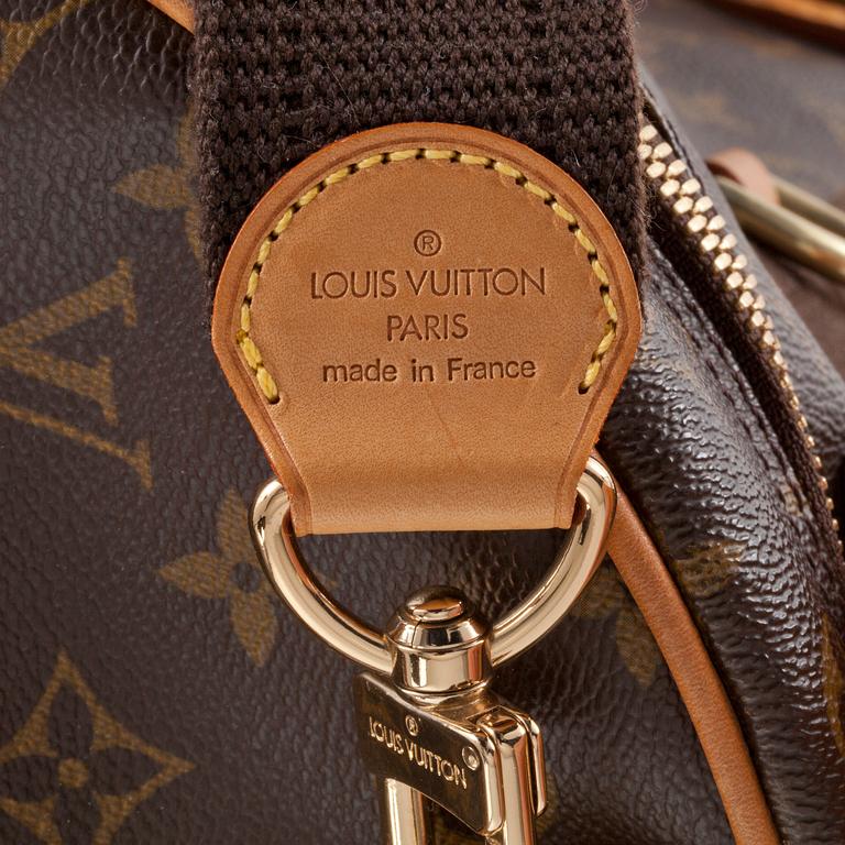 LOUIS VUITTON,  a monogram canvas weekend bag, "Sac Athletisme".