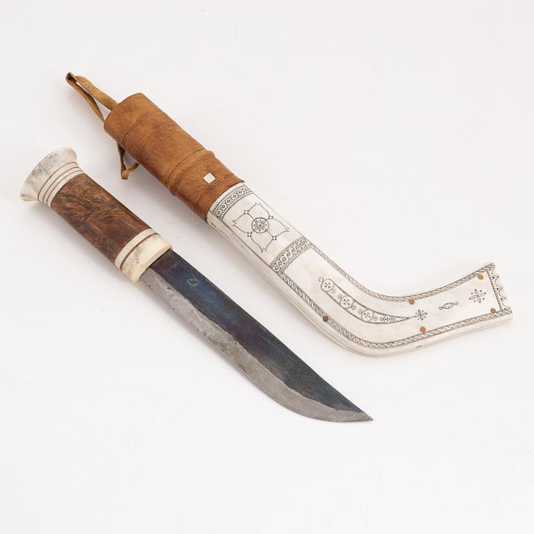 A large reindeer horn knife by Johan Fankki, before 1965, signed.