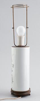 BORDSLAMPA, porslin, Kina, 1900-tal.