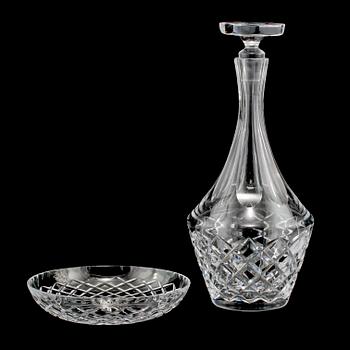 GLASSERVISDELAR, 89 st, mestadels "Karolina", Orrefors,1900-talets andra hälft.