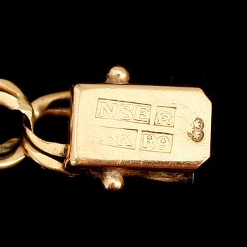 ARMBAND, 18 k guld, 1967. Vikt ca 22 gram.