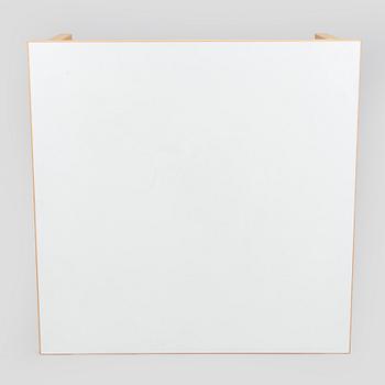 Alvar Aalto, bord, modell 84, Artek 2006.
