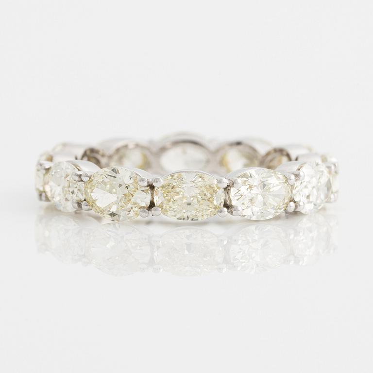 Ring full eternity with oval yellow diamonds.