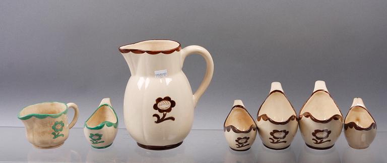 SERVISDELAR, 7 st, "Pyro Brun" samt "Pyro Grön", Wilhelm Kåge, Gustavsberg.