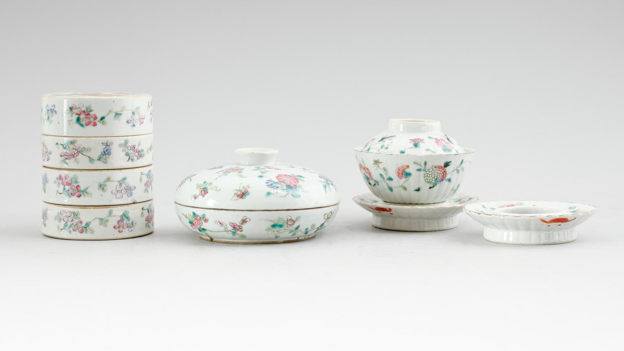 PORSLINSFÖREMÅL, 4 delar, Kina, 1800-/1900-tal.