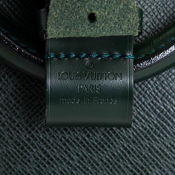 Louis Vuitton, "Taiga Kendall PM", väska.