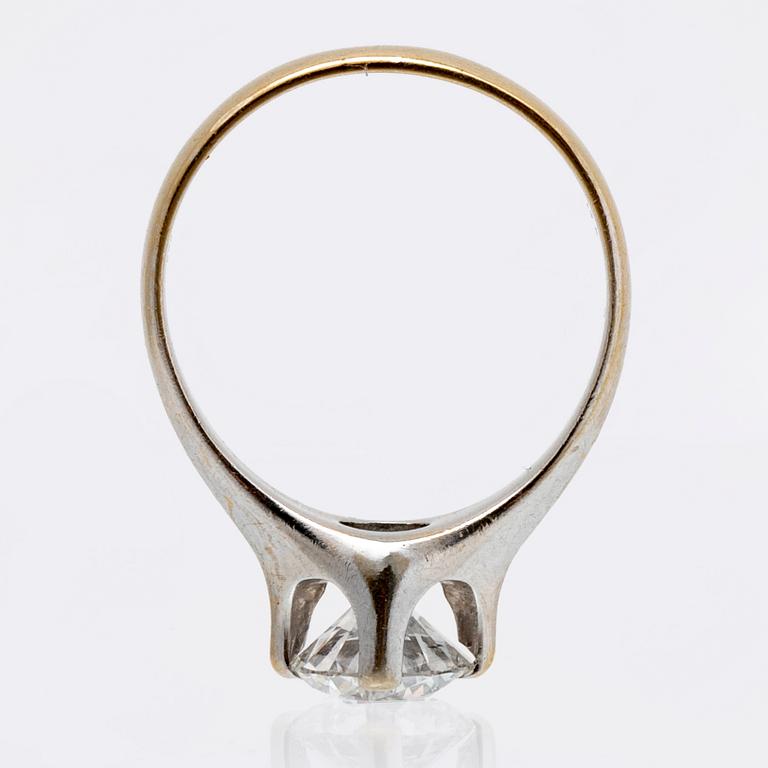 Ring 18K vitguld med 1 briljant 1,52 ct H SI1, GIA certifikat 2010.