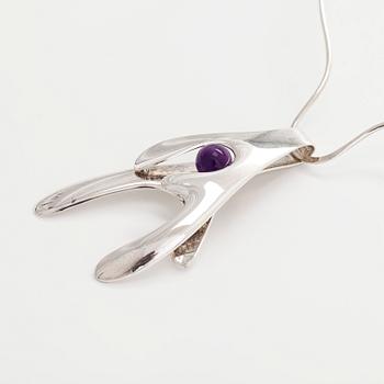 Elis Kauppi, necklace and ring, amethysts, silver, Kupittaan Kulta, Turku 1974.