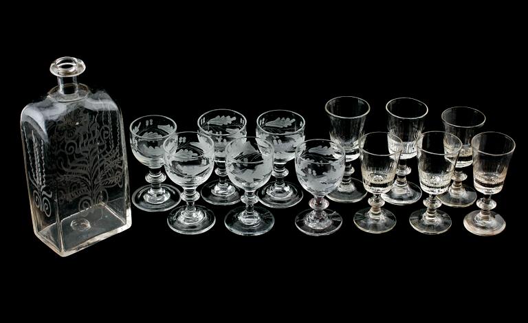 SAMLING GLASFÖREMÅL, 13 delar, 1800-tal.