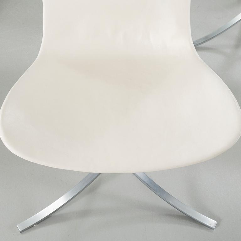 Four “PK9/Tulip chair” chairs, designed by Poul Kjaerholm, produced by Fritz Hansen, 1980s.