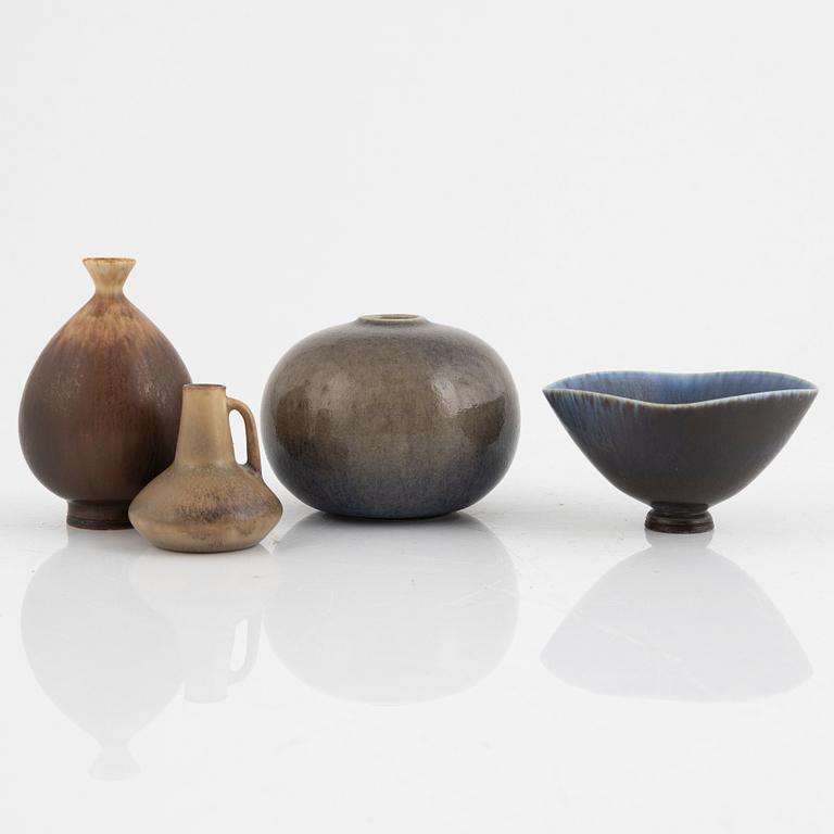 Miniatyrer, 4st, stengods, av Berndt Friberg, Stig Lindberg, och Carl-Harry Stålhane, Gustavsbergs studio och Rörstrand.