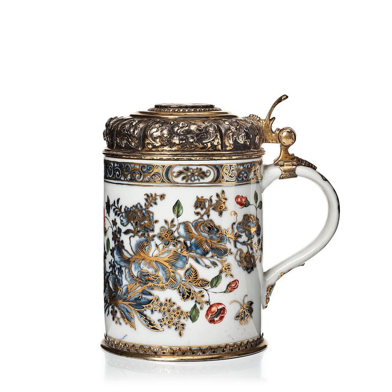 A Silvermounted Meissen tankard, 1740's. Silver makers mark, Nürnberg, Joh. Nic. Wollenberg (1759-1789).