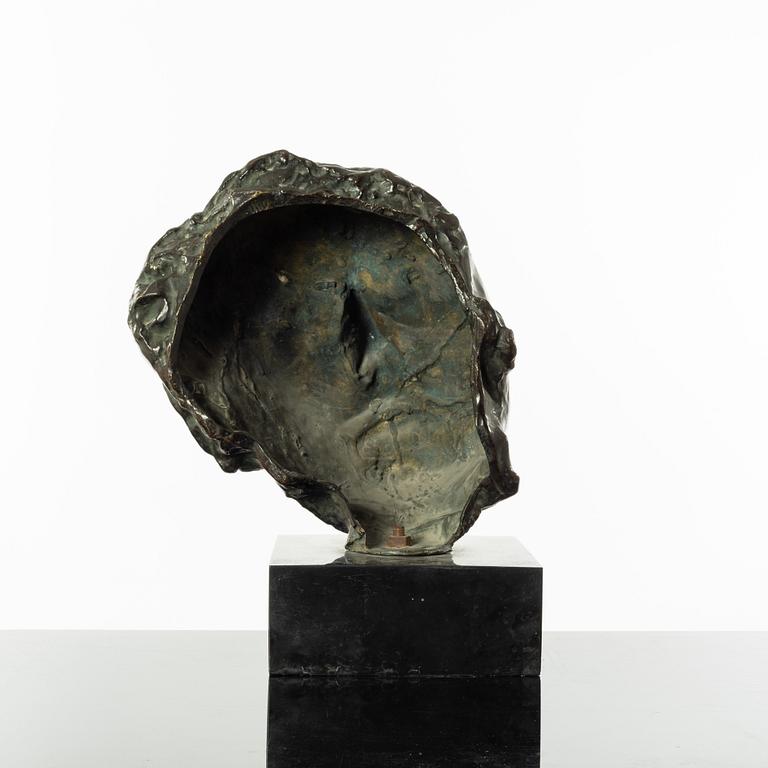 Gudmar Olovson, sculpture. Signed. Numbered. Foundry mark. Bronze, total height 49 cm, length 32 cm.