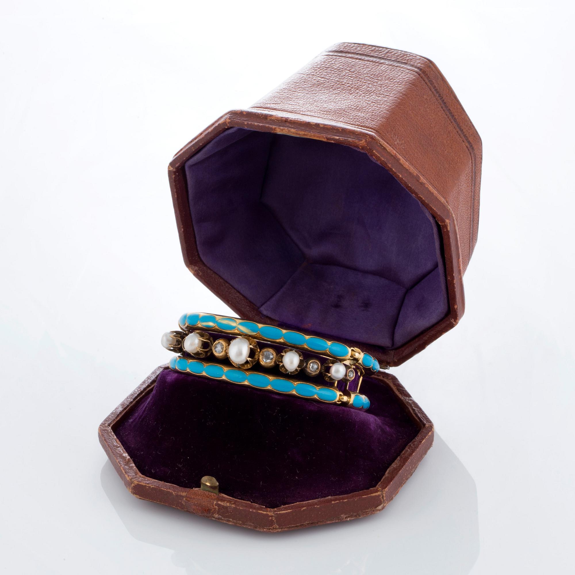 Labitte Frères armband 18K guld med emaljdekor samt rosenslipade diamanter och pärlor.