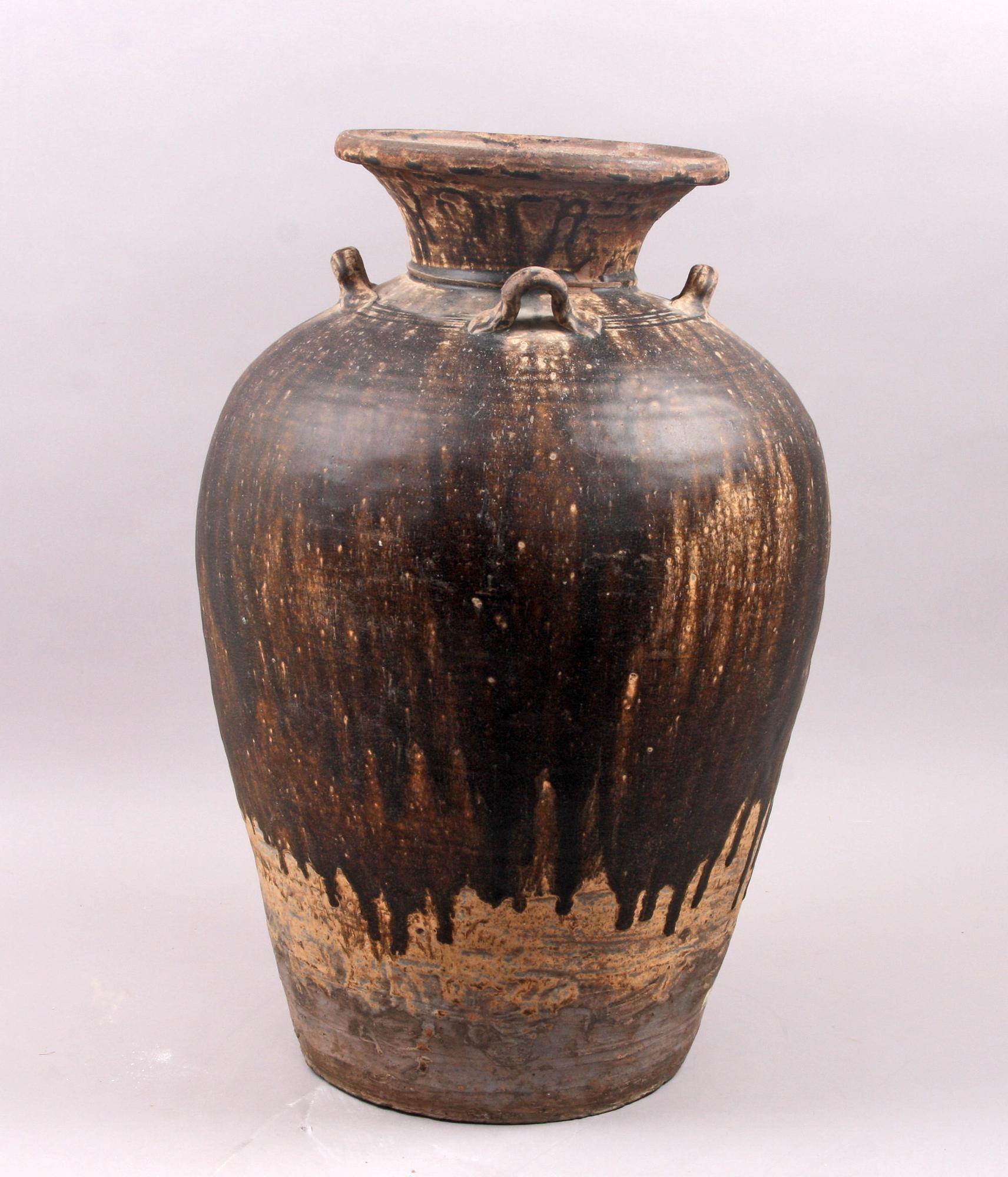 URNA, lergods, Kina, Mingdynastin, 1368-1644.