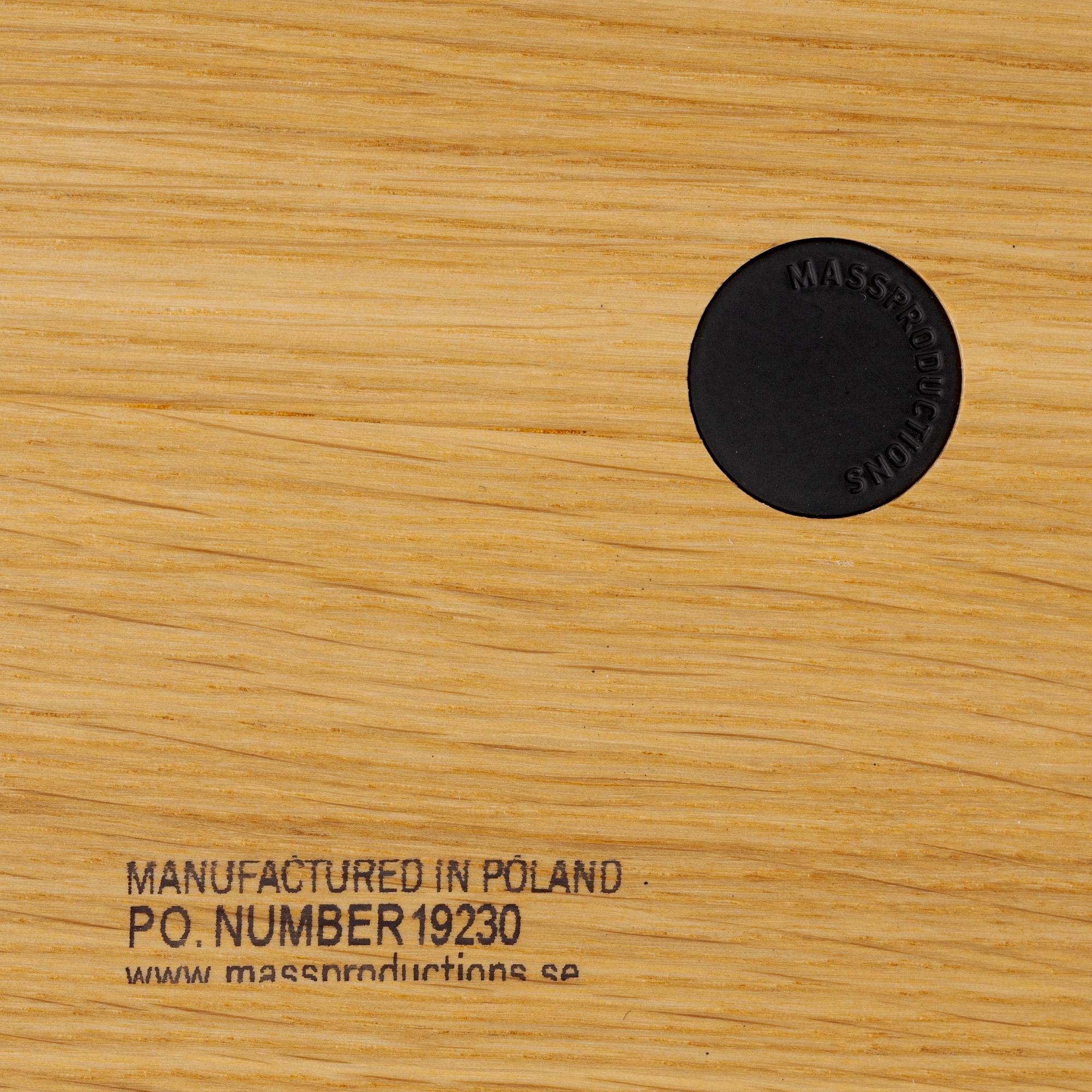 Chris Martin, a 'BIT Side Table', Massproductions.