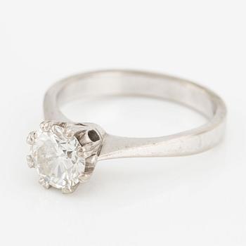 Ring, 18K white gold with a 1.01 ct brilliant-cut diamond.