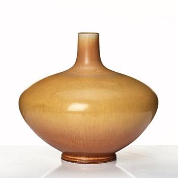 Berndt Friberg, a stoneware vase, Gustavsberg studio, Sweden 1964.