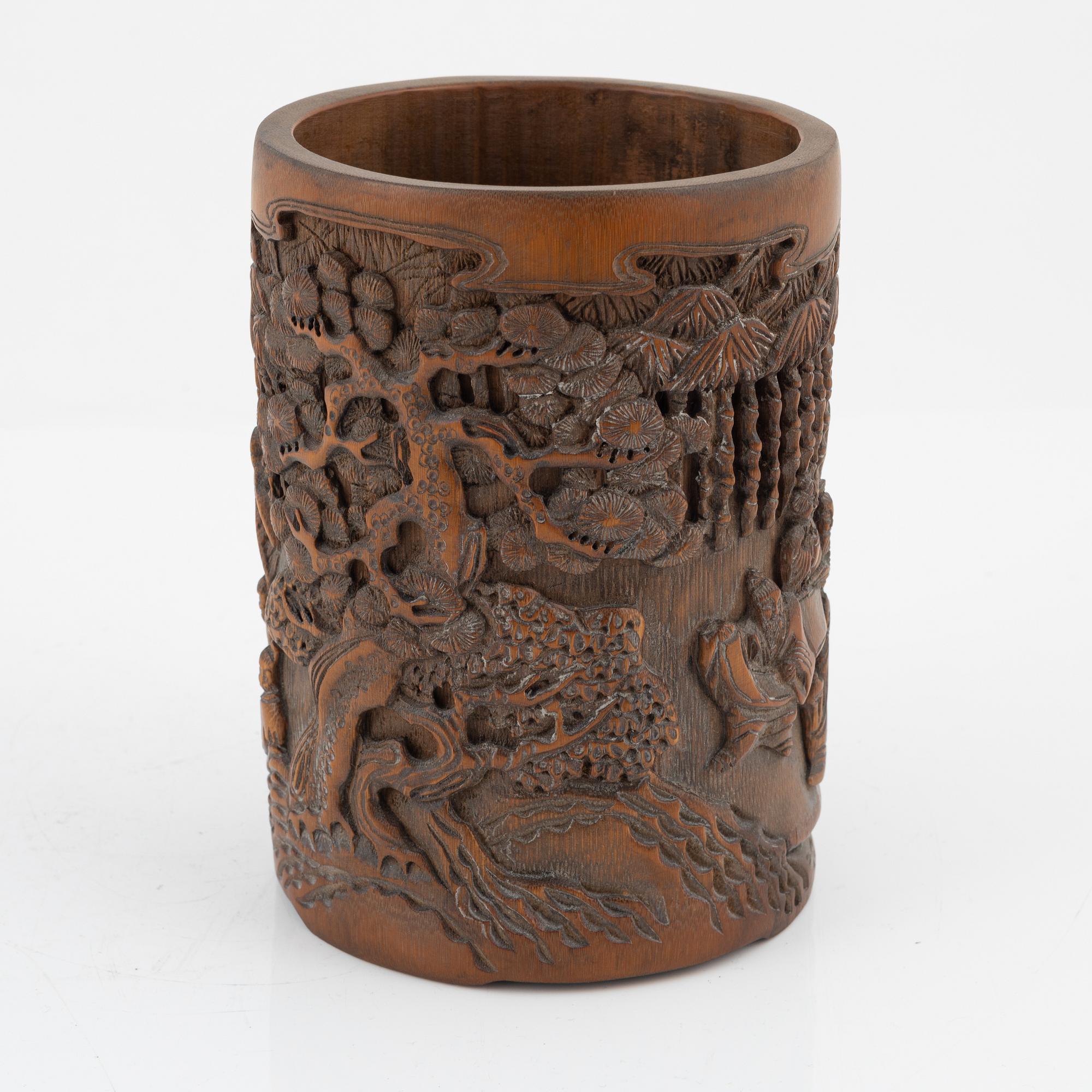 A brusch stand, Bamboo, late Qing Dynasty, around 1900.