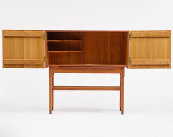 Scandinavian Modern, a rare bar cabinet model 166, Eidsfjord Møbelfabrikk, Norway, 1950s.