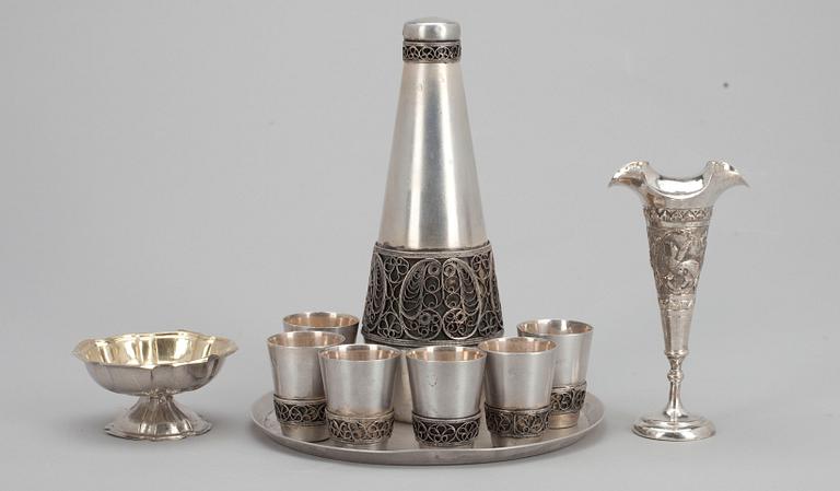 PARTI SILVER OCH NYSILVERFÖREMÅL, 3 delar. Ryssland 1874, Sovjetunionen 1900-tal.