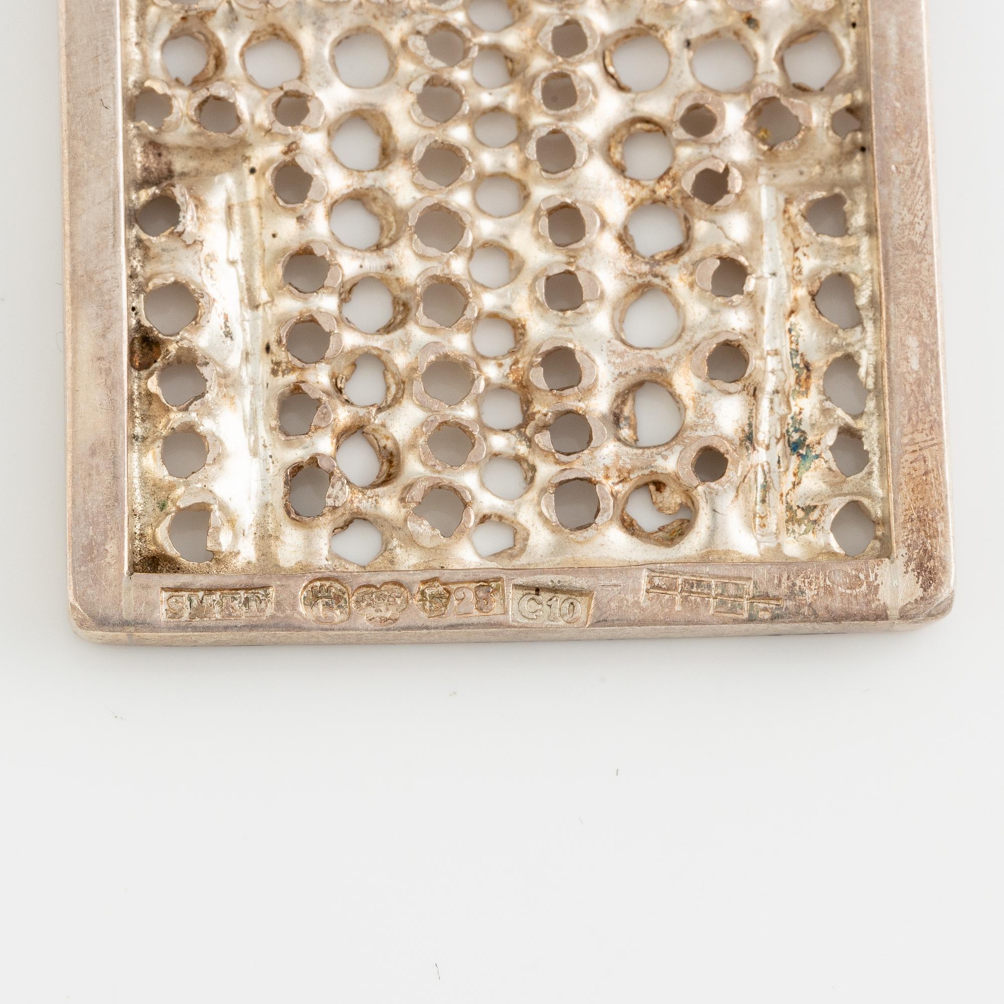 Lars Arby, a neck ring, two pendants and two pairs of earrings, silver, Gothenburg circa 1966, 1976, 1977 and 1980.