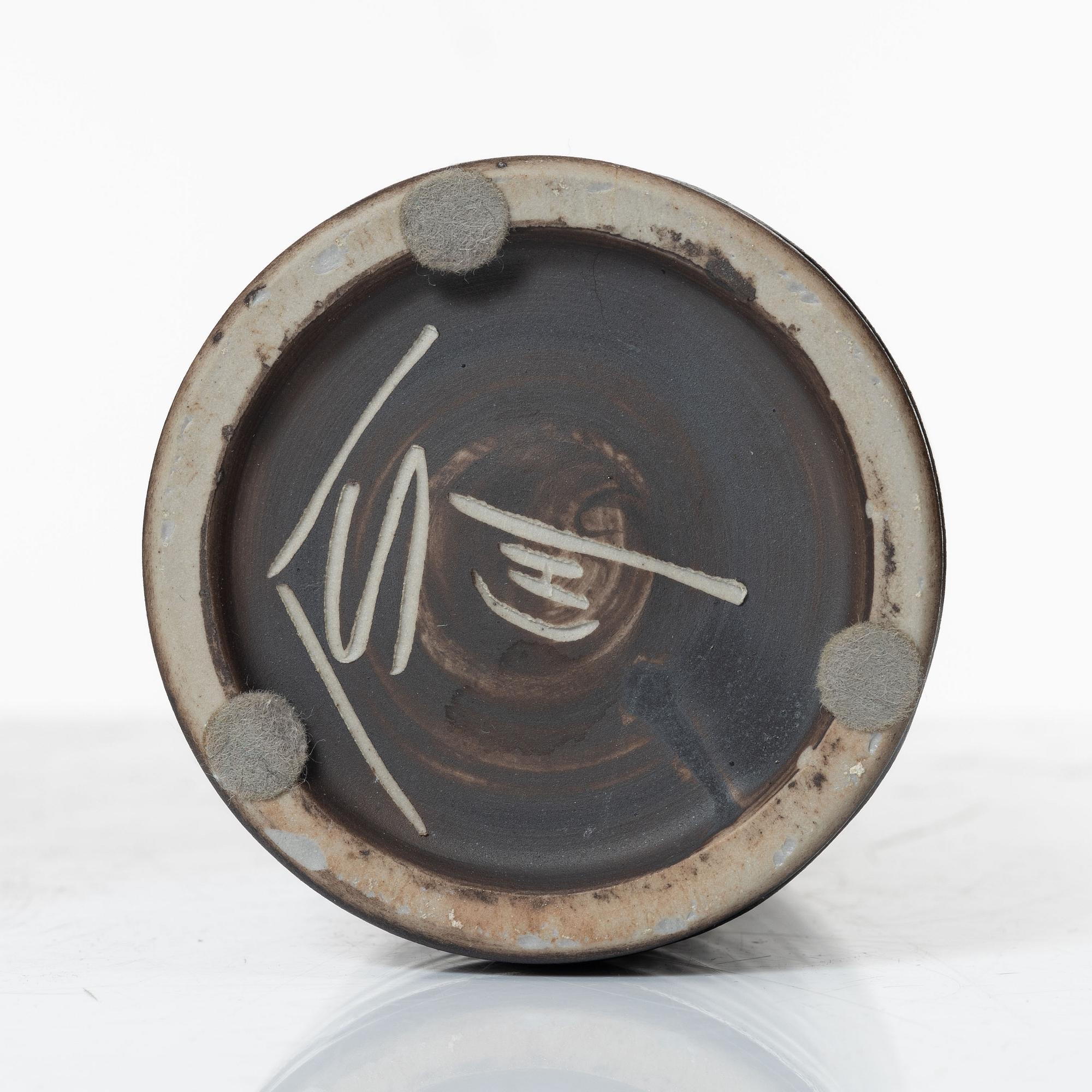 Carl-Harry Stålhane, two stoneware vases and a unique bowl, Designhuset, Lidköping.