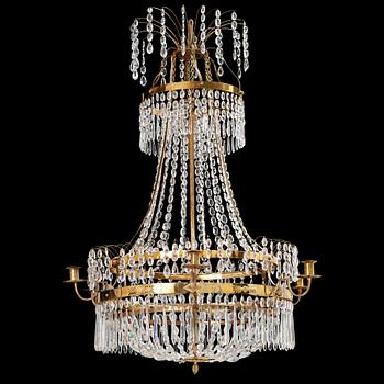 1242. A late Gustavian early 19th century seven-light chandelier.