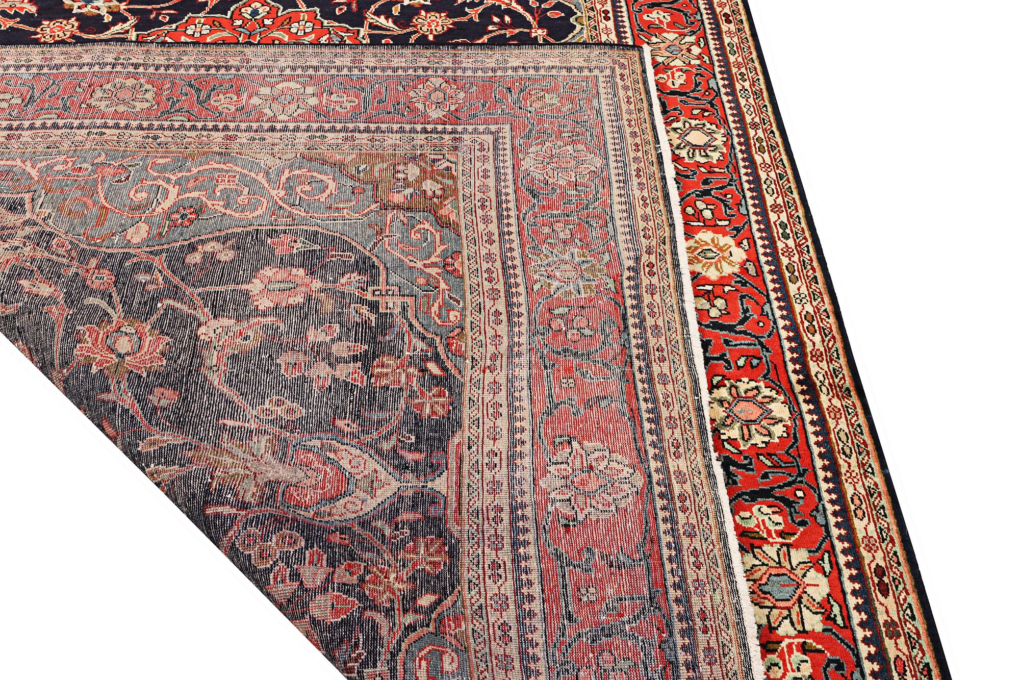 Matta, Saruk, ca. 333 x 218 cm.