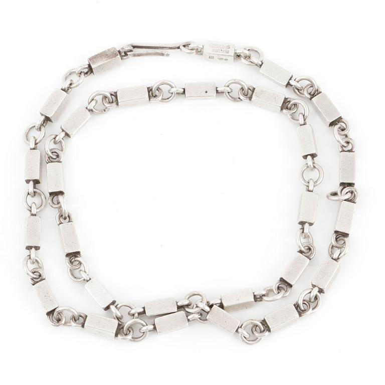 WIWEN NILSSON, Lund 1961, collier, sterlingsilver. Vikt ca 49,8 gram.