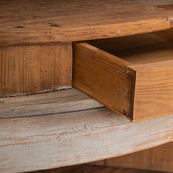 Corner cabinet, Gustavian, late 18th century.