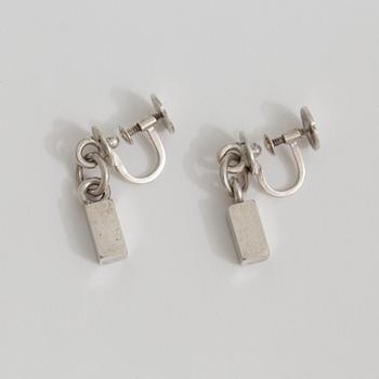 A pair of earrings by Wiwen Nilsson, Lund, 1959.