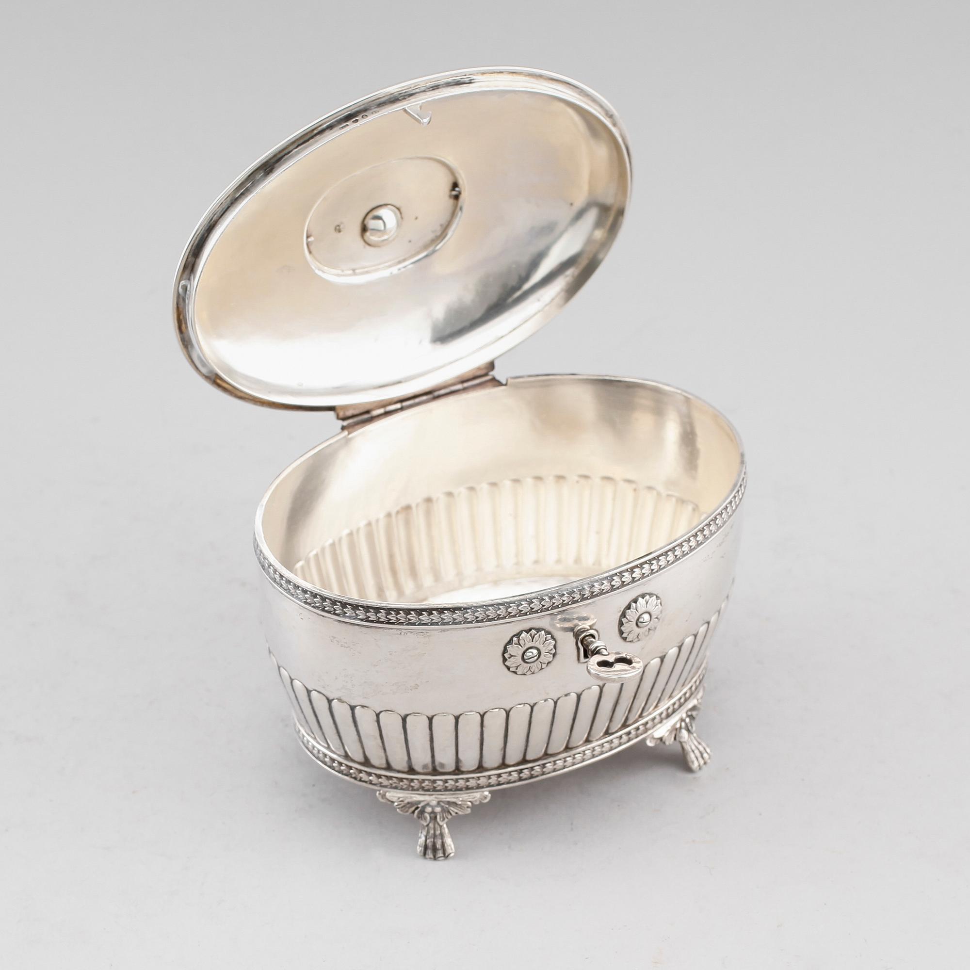 SOCKERSKRIN, silver, CG Hallberg, Stockholm 1908. Vikt ca 498 gram.