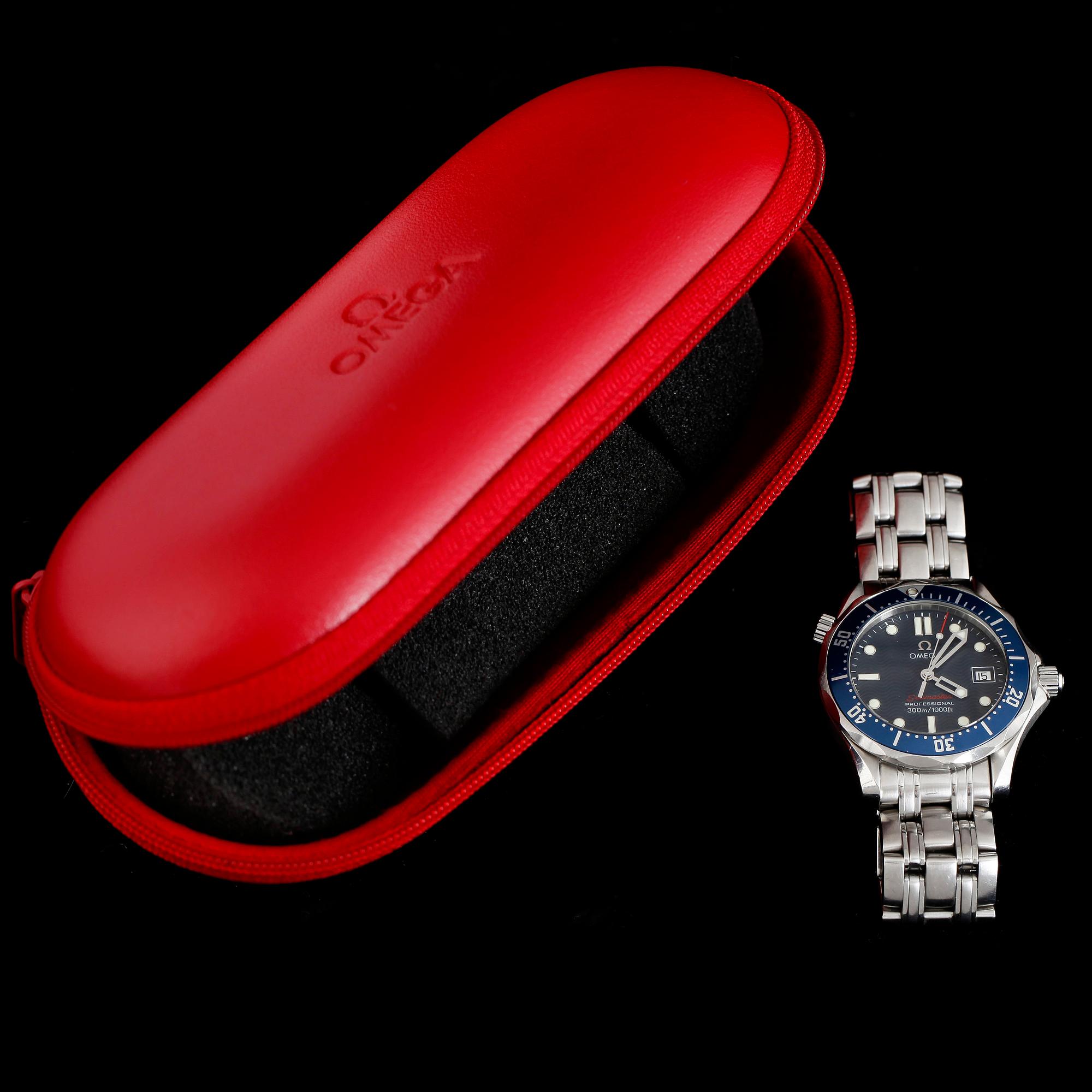 ARMBANDSUR, stål, Omega Seamaster Professional, enligt uppgift 2007.