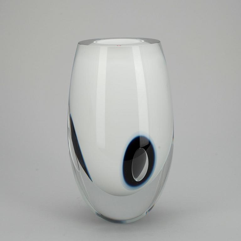 VAS, glas, Claritas, signerad Timo Sarpaneva Iittala 1985, C143.
