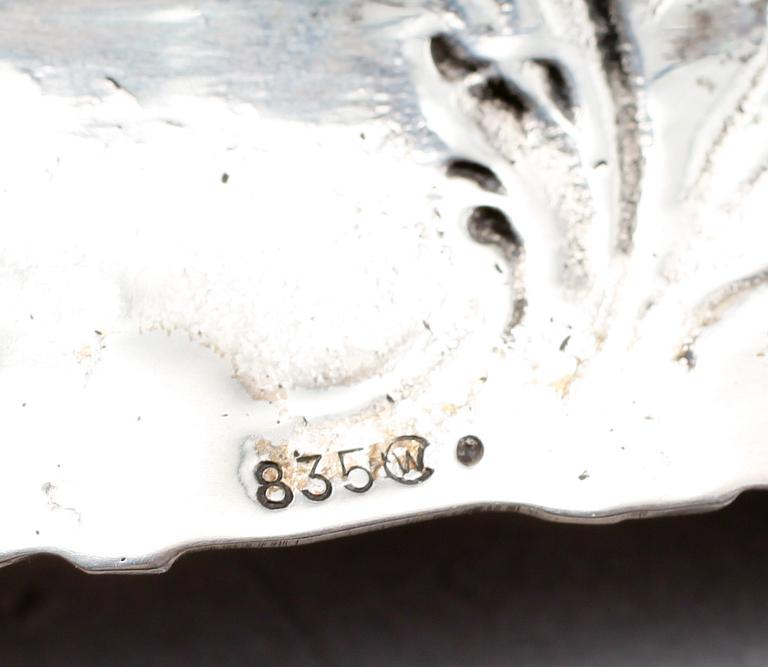 SOCKERSKÅL, GRÄDDKANNA OCH BRICKA, silver, Tyskland. Tot vikt 349 g.