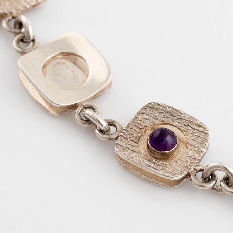 Arvo Saarela, silver and cabochon cut amethyst necklace.