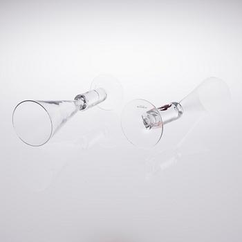 LASIPARI, "Millennium" Bertil Vallien, Kosta Boda, signeeratut ja numeroidut 12182 ja 12183.