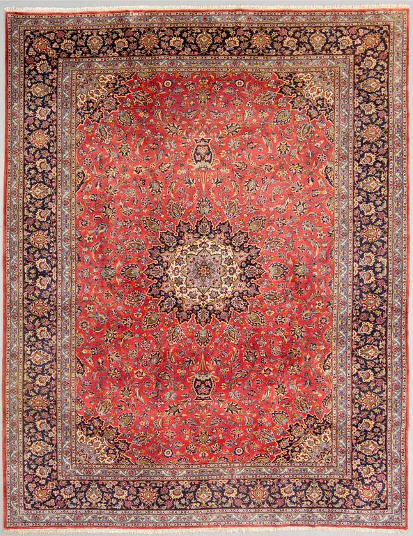 MATTA, old, Keshan. Ca 399 x 305 cm.