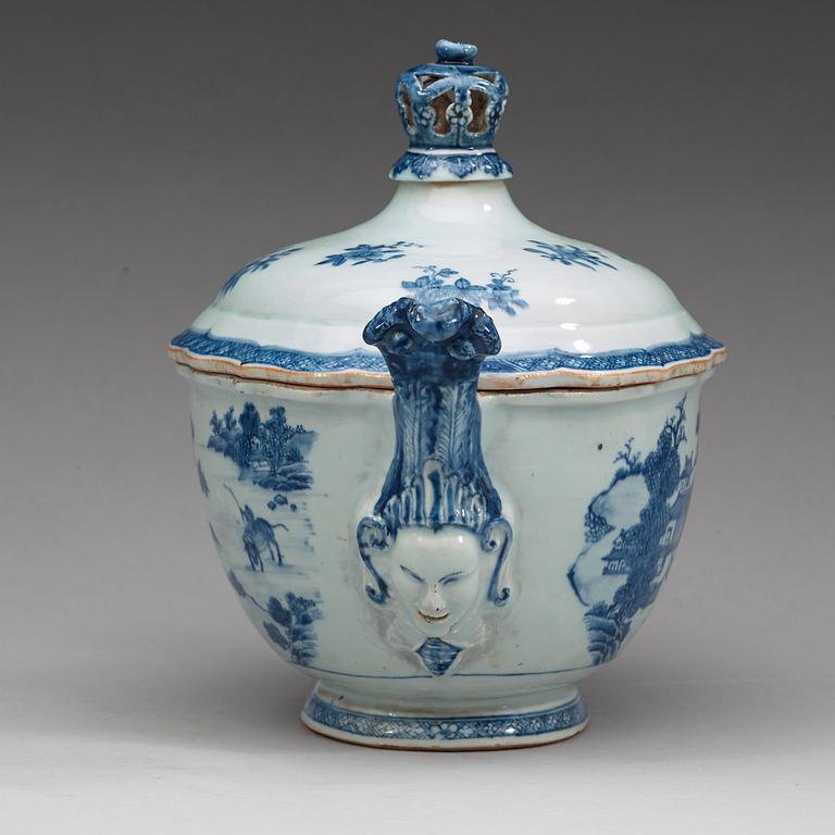 TERRIN med LOCK och FAT, kompaniporslin. Qingdynastin, Qianlong (1736-95).