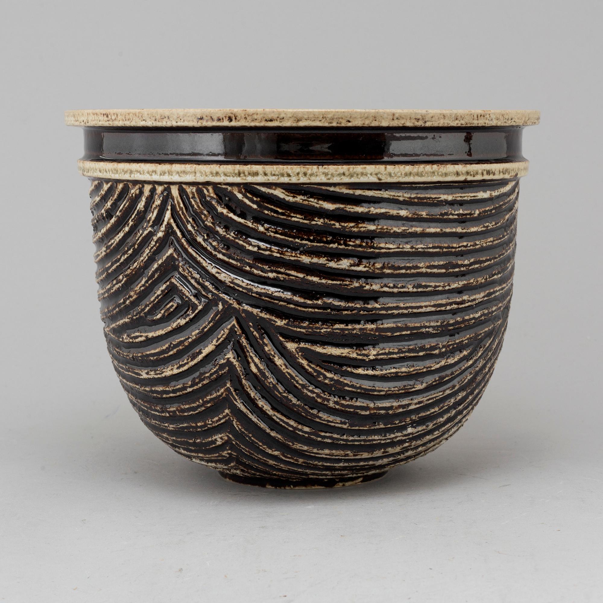 BRITT-LOUISE SUNDELL, ytterfoder, stengods, Gustavsberg Studio, signerat BS.