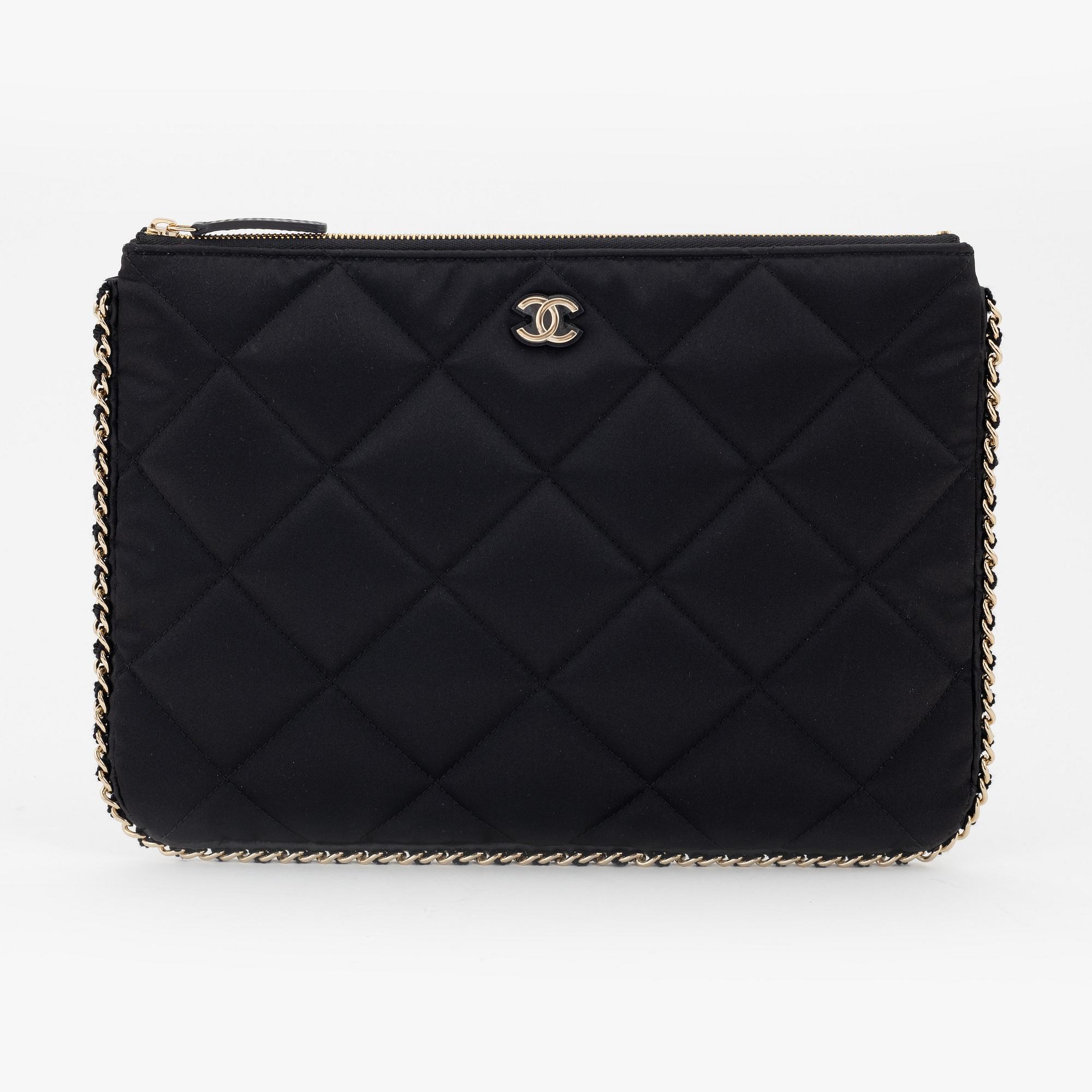 Chanel, clutch, 2021.