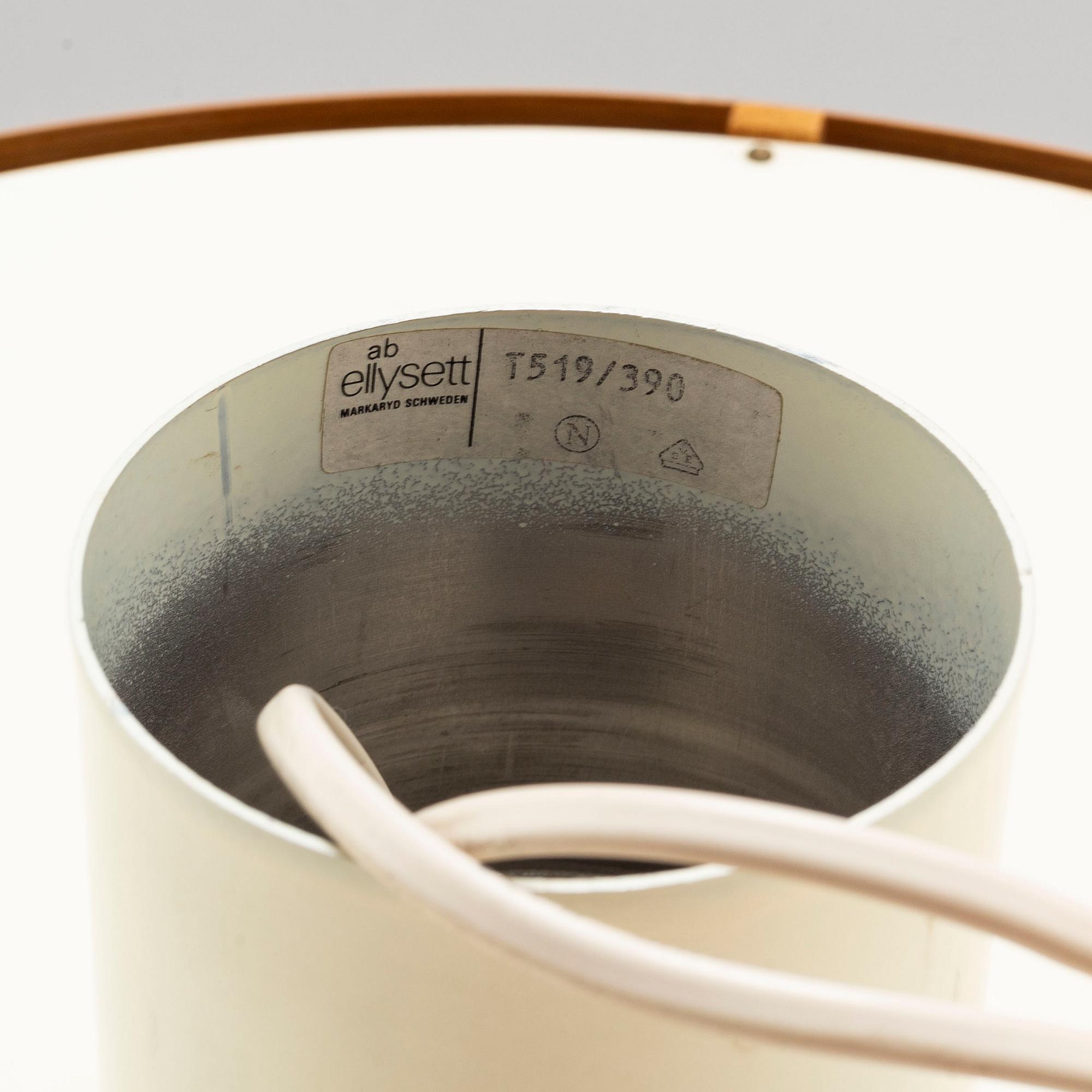 HANS-AGNE JAKOBSSON, a pinewood ceiling lamp, from AB Ellysett Markaryd, second half of the 20th century.