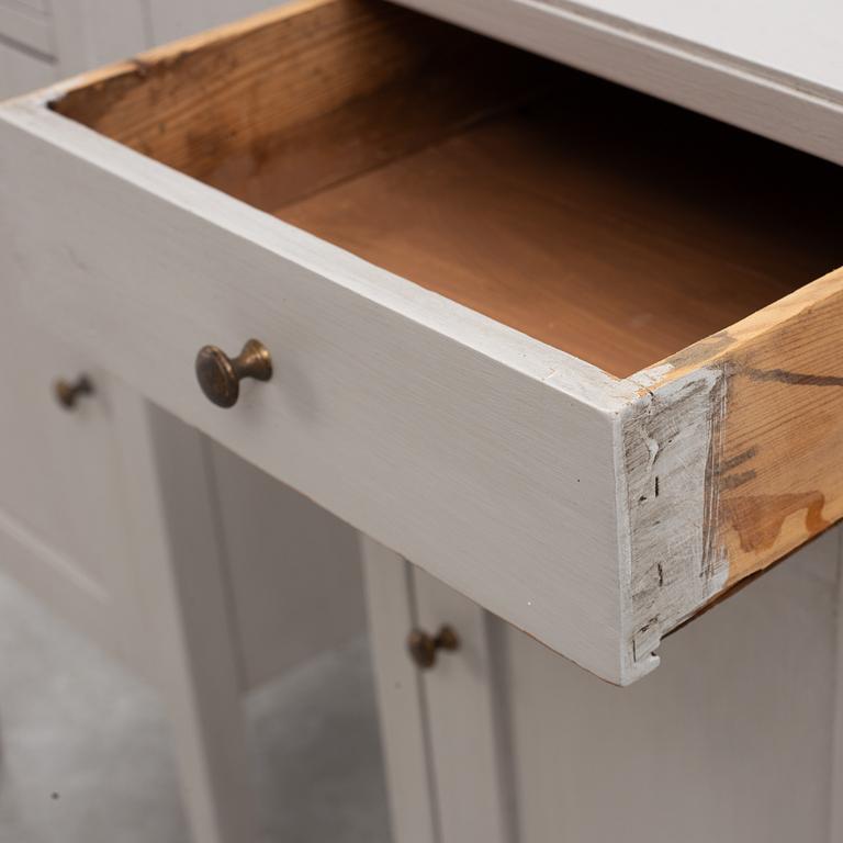 Sängbord, ett par, 1900-talets första hälft.