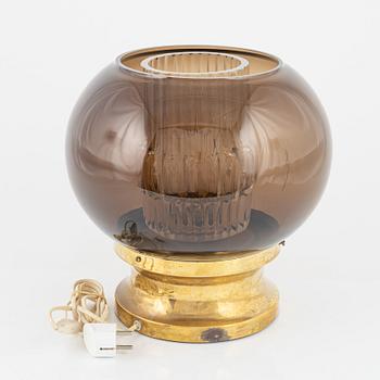 Carl Fagerlund, table lamp, Orrefors, Sweden.