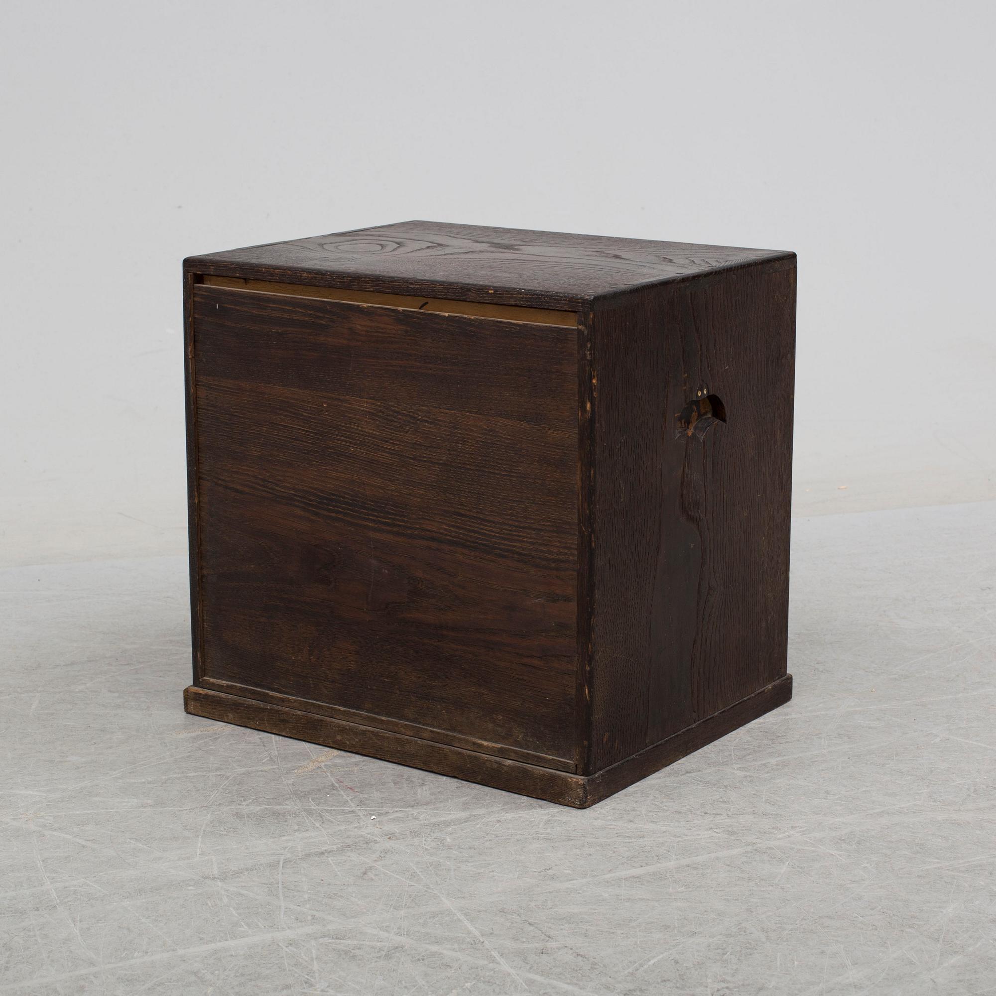 SKÅP, trä. Japan, Meiji (1868-1912).