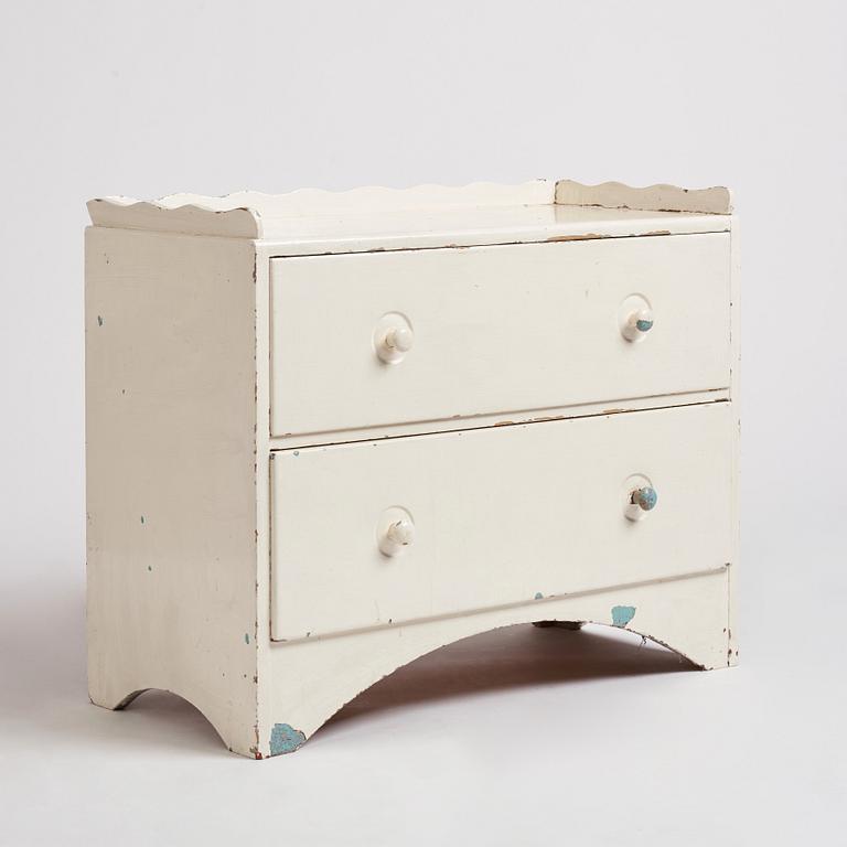 Carl Hörvik, a Swedish Grace chest of drawers, for the anniversary exhibition of Gothenburg 1923, Nordiska Kompaniet, Sweden 1928.